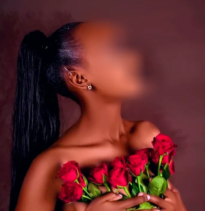 Antonia, 23