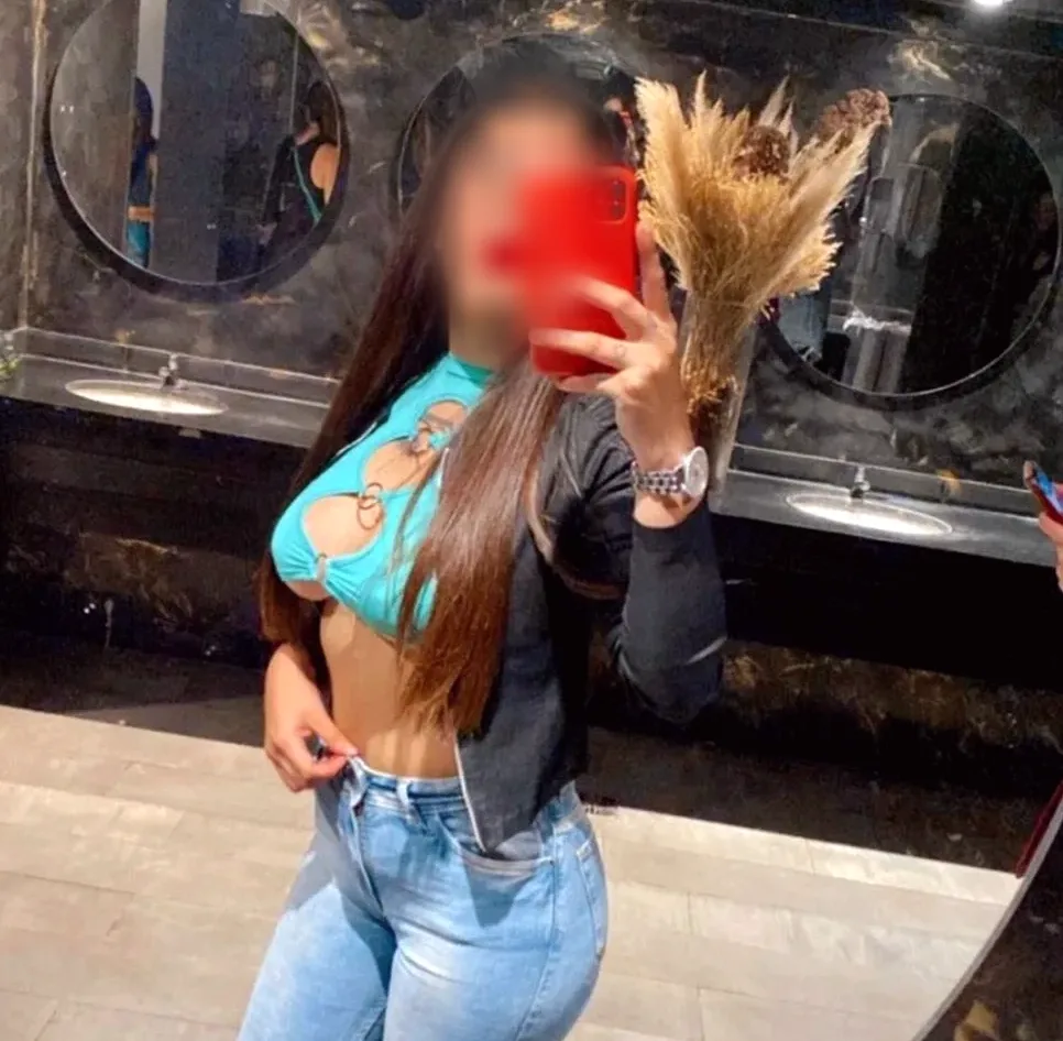 Barbara, 35