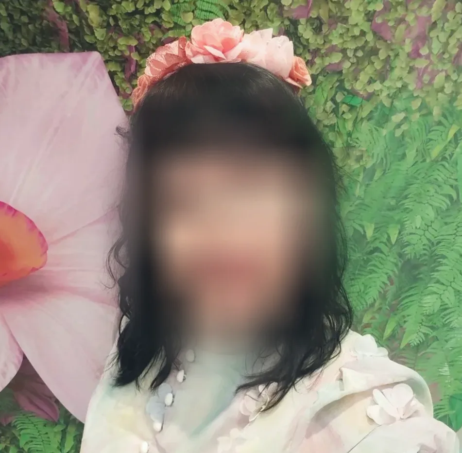Emily, 31