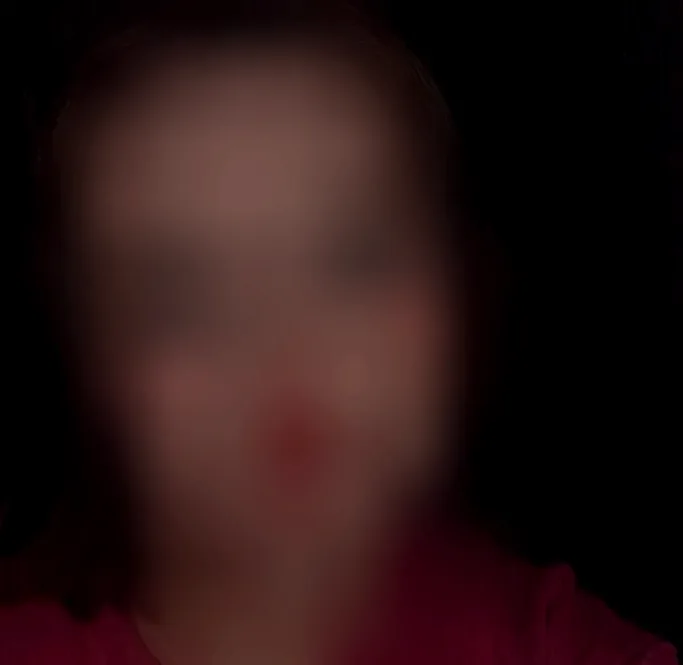 Hannah, 21