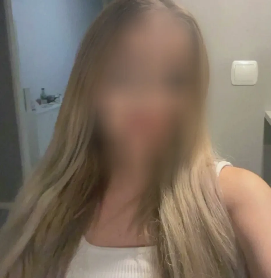 Selma, 24