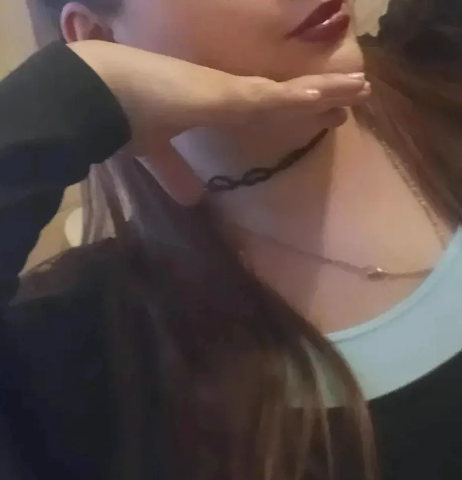 Stefanie, 28