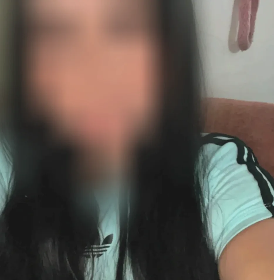 Tanja, 25